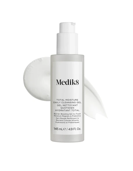M8 TotalMoistureDailyCleansingGel_fot1.jpg